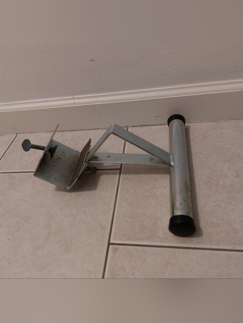 Doorway Sit Up Exercise Bar